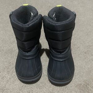 OshKosh B'gosh Black Snow Boots